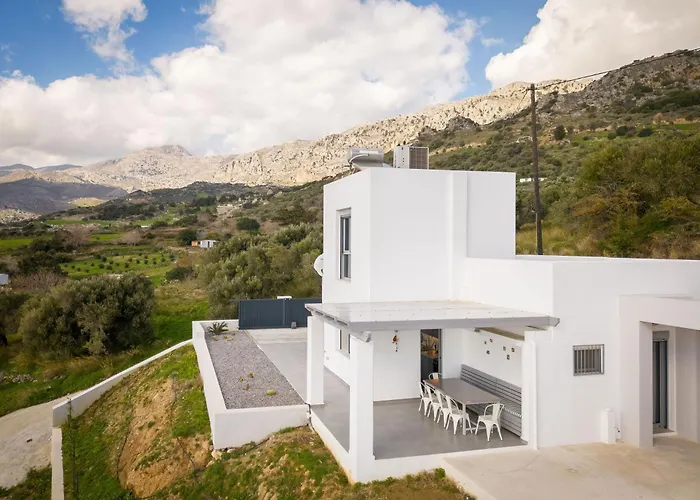 Ioannis House