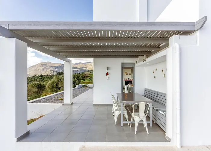 Ioannis House